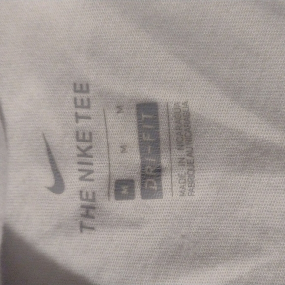 Nike - Picture 4 of 7